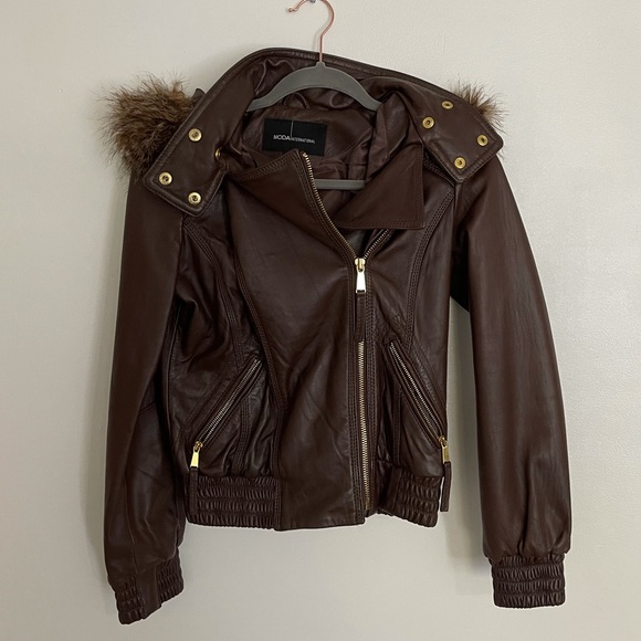 Soft & Comfy Leather Bomber Jacket with Faux Fur - Picture 2 of 9